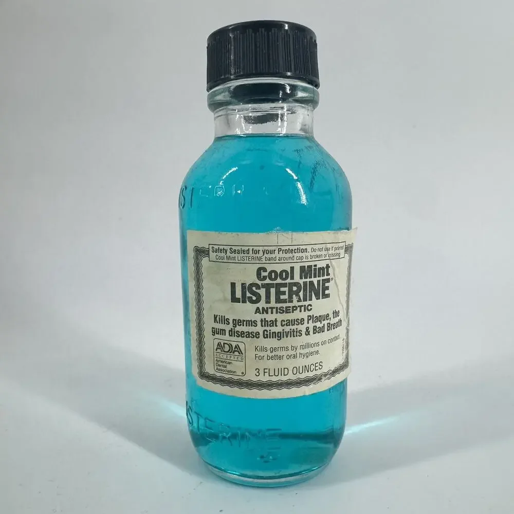 90’s Listerine Cool Mint Antiseptic Glass Embossed Bottle 3 Fl. Oz / 88ml. Vtg